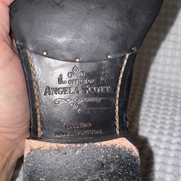 Office of Angela Scott Size 38 - Picture 7 of 13